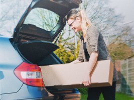Teppichboden-Module liftBAC&reg;: spielend leicht transportiert